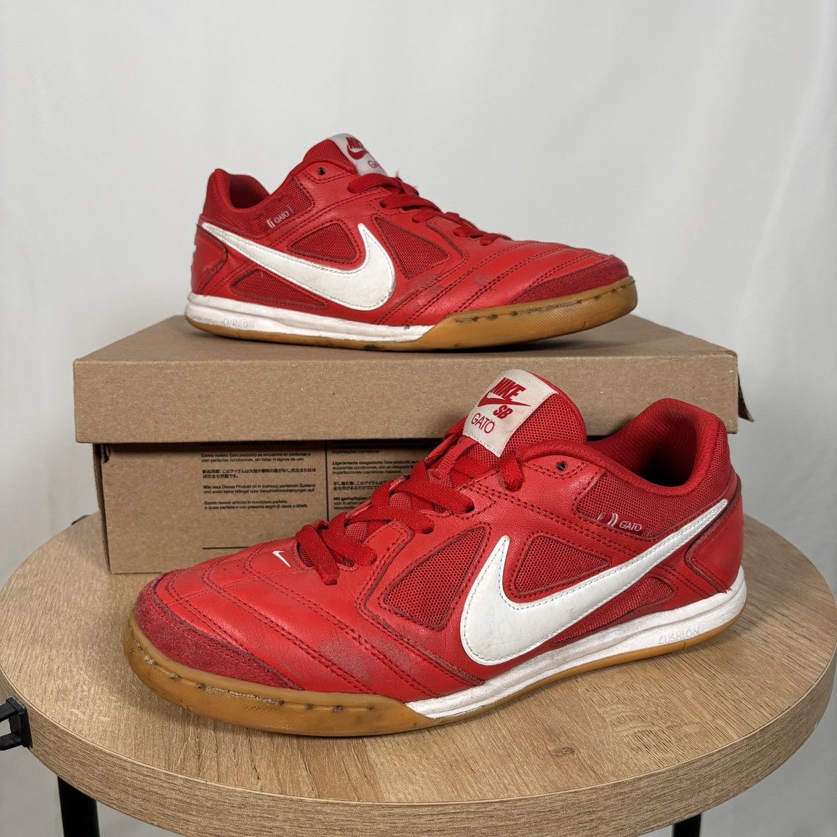 Nike SB Nike SB Gato University Red Used 10M Size US 10 / EU 43 - 1 Thumbnail