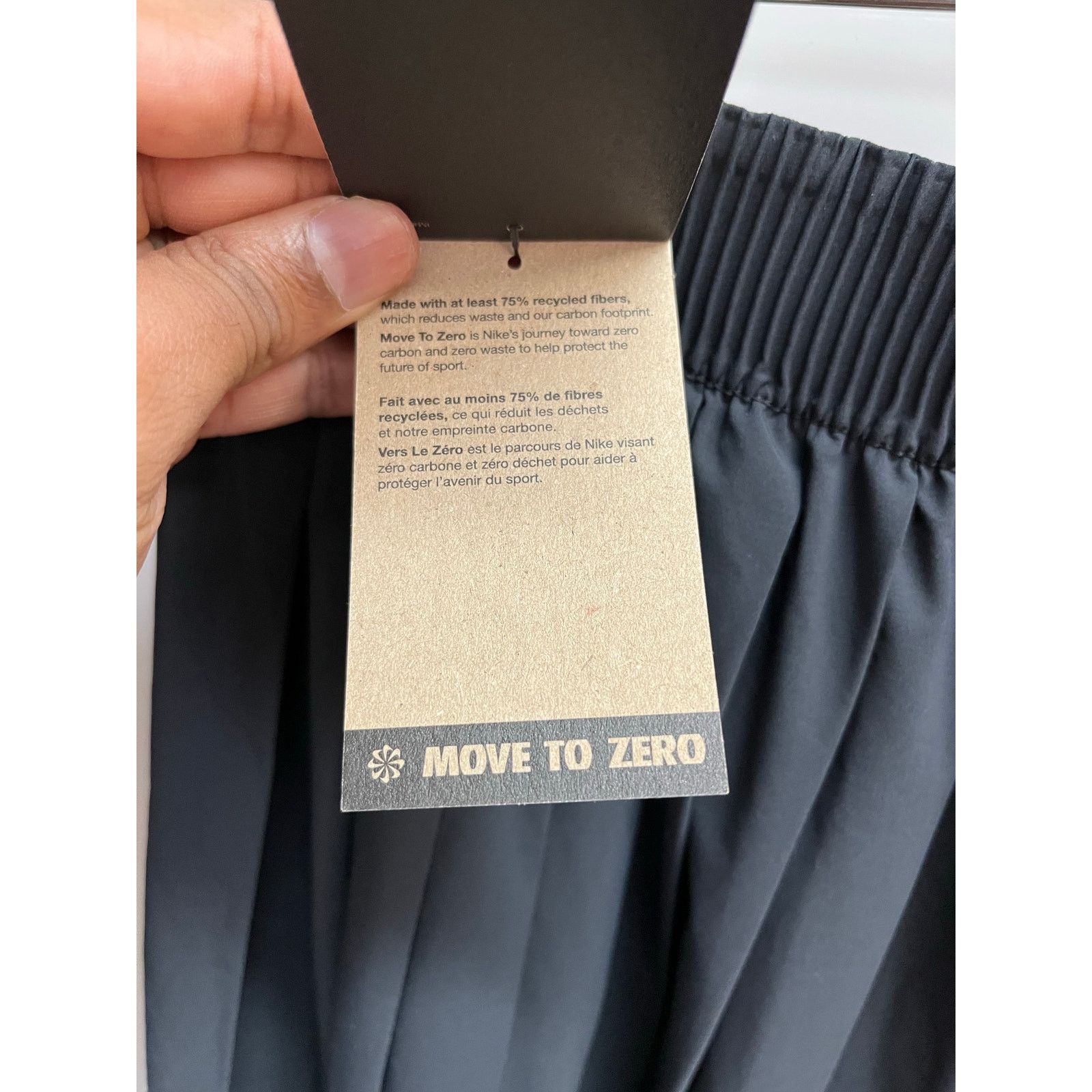 Nike Nike - 24.7 PerfectStretch Dri-FIT Pleated Skirt / L /black Size 30" / US 8 / IT 44 - 8 Thumbnail