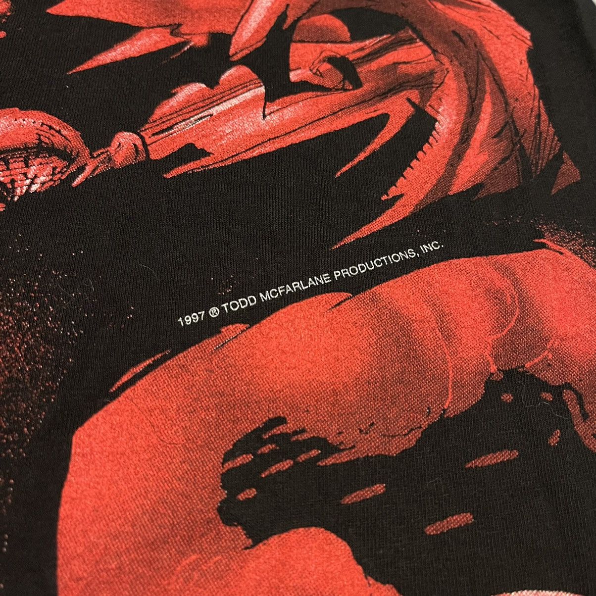 Marvel Comics Vintage 1997 Spawn The Streets Run Red All Over Print Tee Size US L / EU 52-54 / 3 - 3 Thumbnail