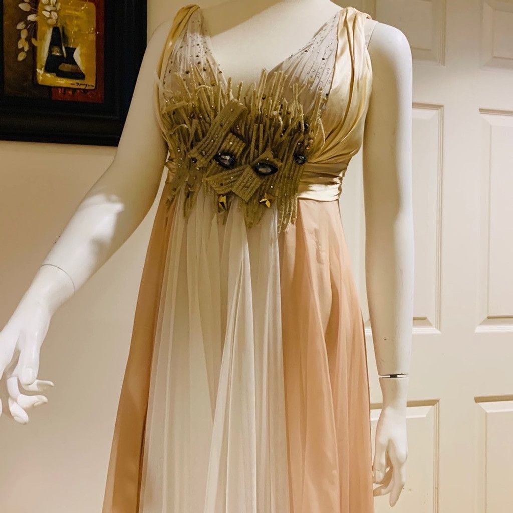 Other 💲💲SALE 💲💲Designer dress in beige size 40 Size S / US 4 / IT 40 - 3 Thumbnail