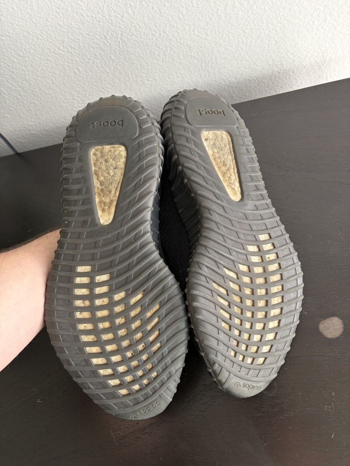 Yeezy Adidas Yeezy V2 Black/Red Bred Size US 11 / EU 44 - 7 Thumbnail