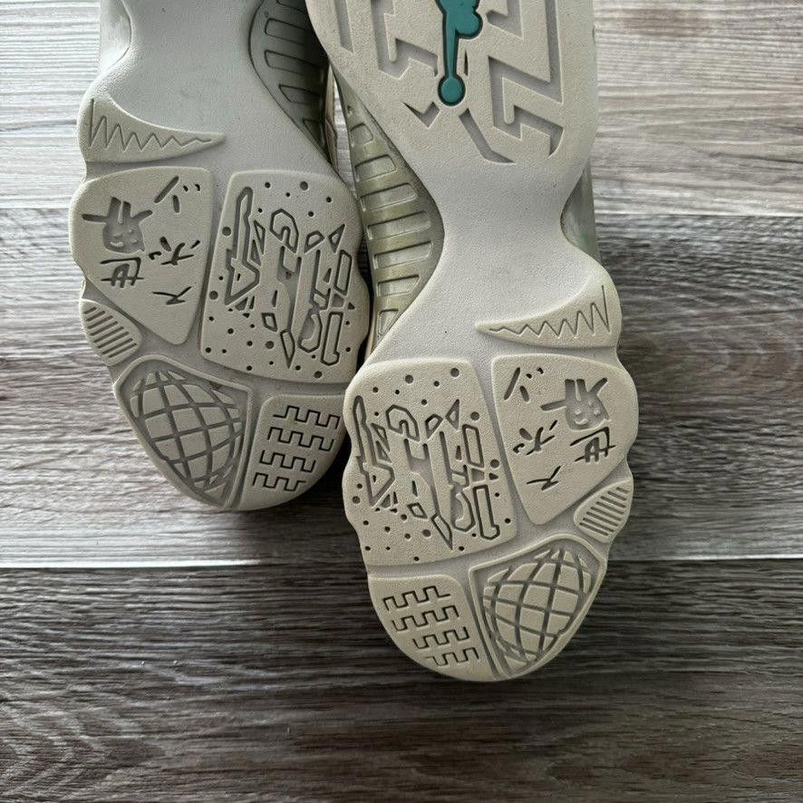Nike NIKE • JORDAN 9 GS Retro "White Turquoise" (7M) Size US 7 / EU 40 - 11 Thumbnail