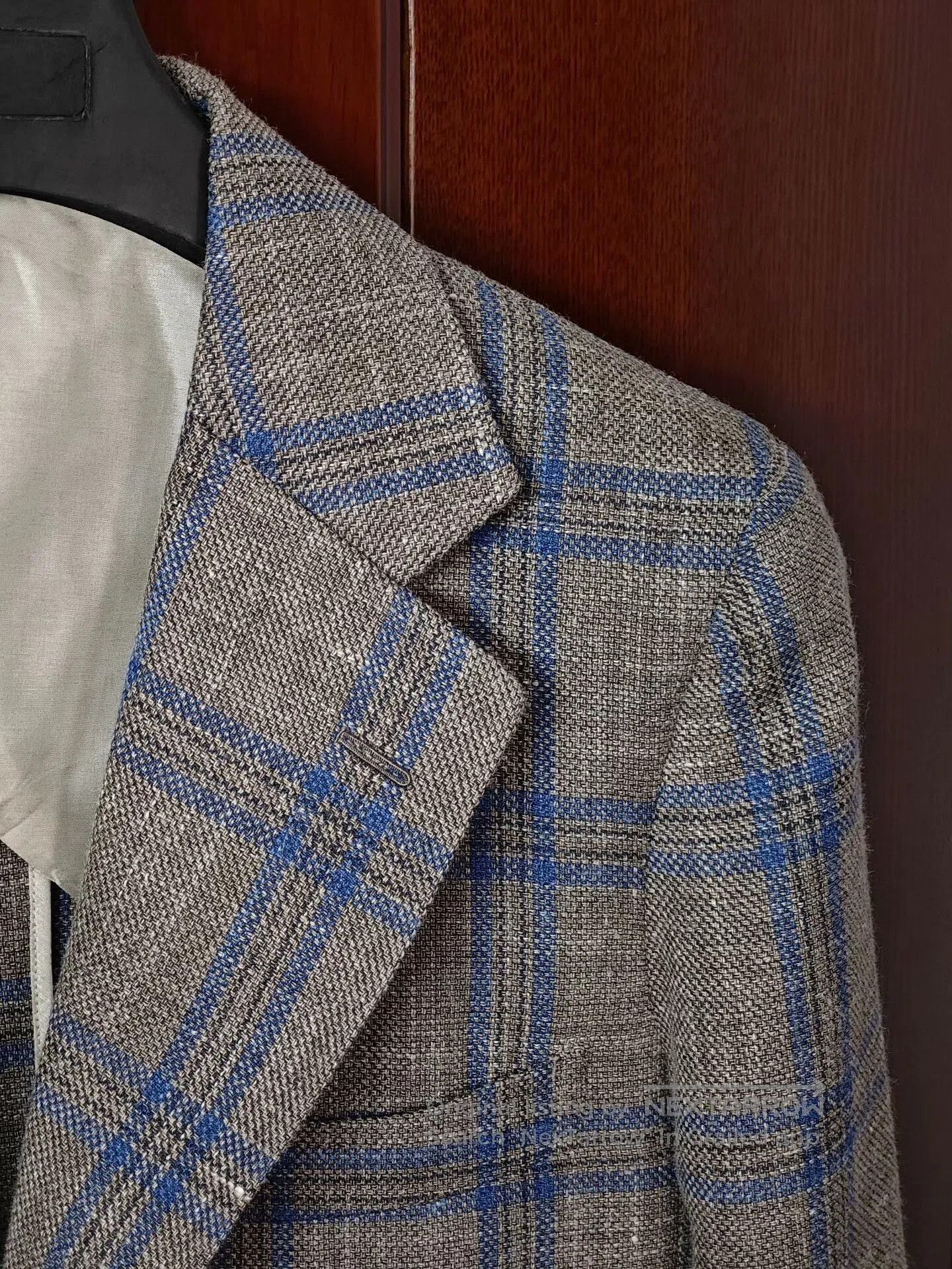 Armani Custom Italian Ariston Wool Silk Blazer. Size US S / EU 44-46 / 1 - 2 Thumbnail