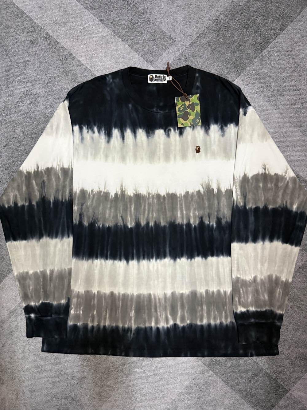 Bape A Bathing Ape Tie Dye Long Sleeve T-Shirt Size 2XL Size US XXL / EU 58 / 5 - 1 Thumbnail