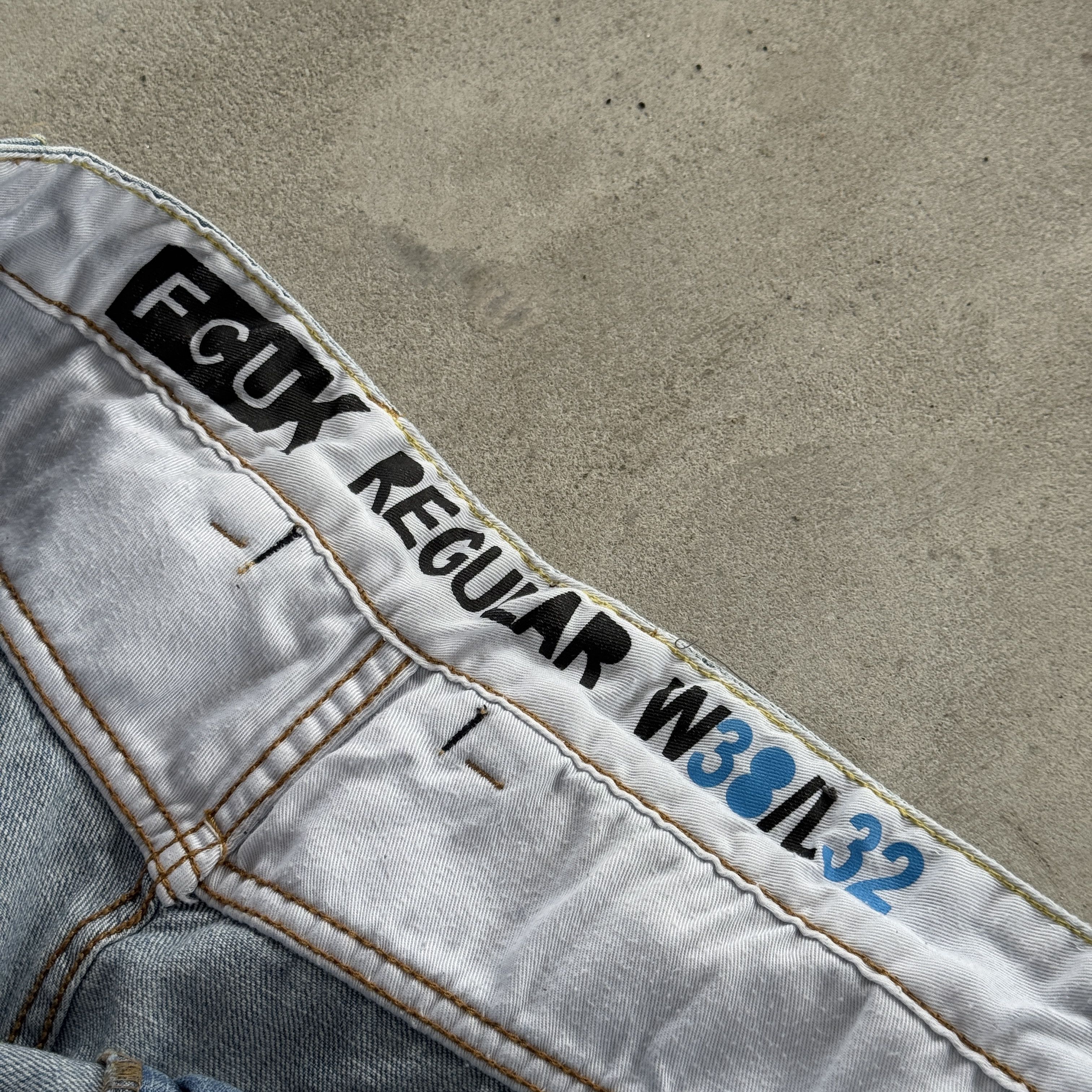 FCUK Vintage FCUK French Connection Cinch Back Denim Jeans 38x32 Size US 38 / EU 54 - 5 Thumbnail