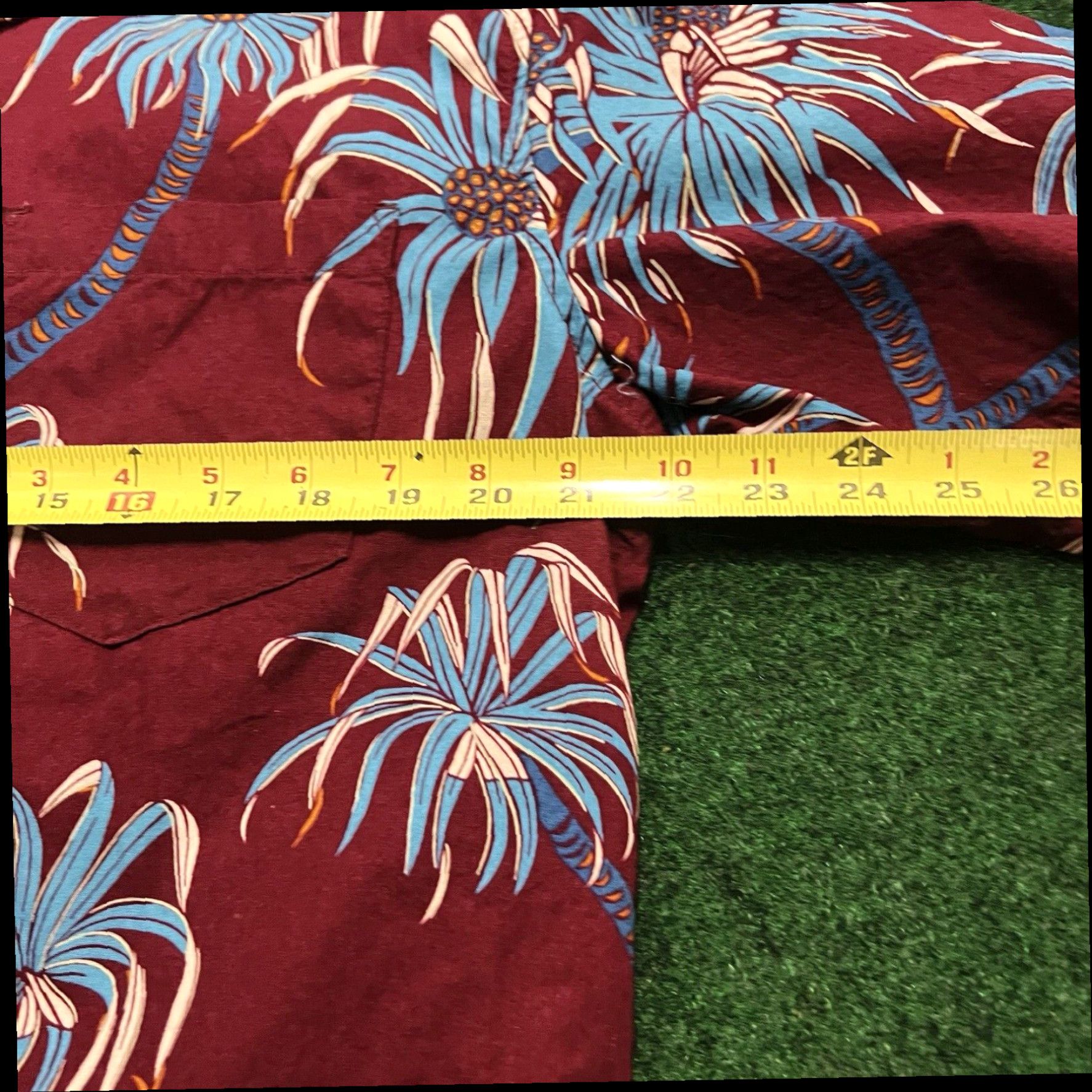 Vintage COOKE STREET Men's Size Large Print Red Hawaiian Shirt Cotton Summer Beach Palms Size US L / EU 52-54 / 3 - 4 Thumbnail