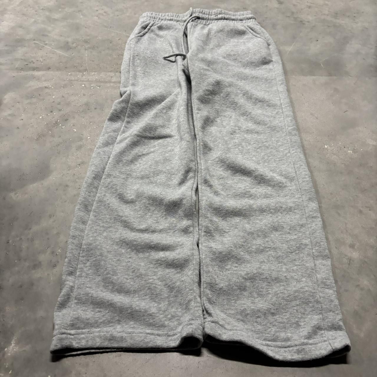 Japanese Brand × Vintage Crazy Vintage Y2K/2000s Light Grey Essential Sweatpants! Size US 30 / EU 46 - 3 Thumbnail