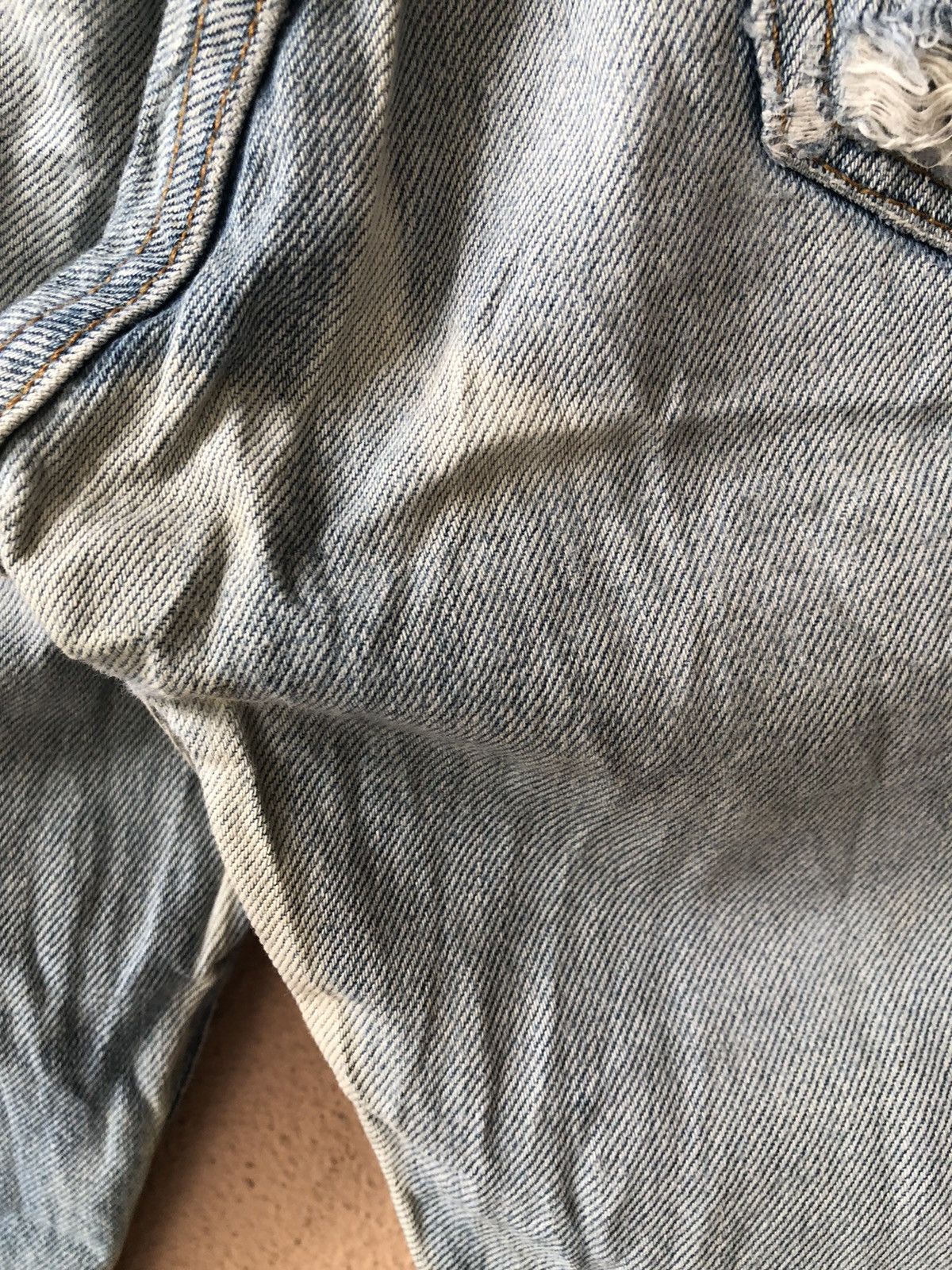 Levi's × Vintage Thrashed 📍501 Levis 90s Vintage Jean Size US 30 / EU 46 - 12 Thumbnail