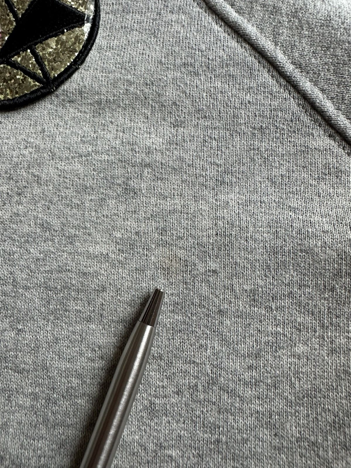 Saint Laurent Paris Saint Laurent glitter patch grey sweater sweatshirt crew XL Size US XL / EU 56 / 4 - 22 Thumbnail