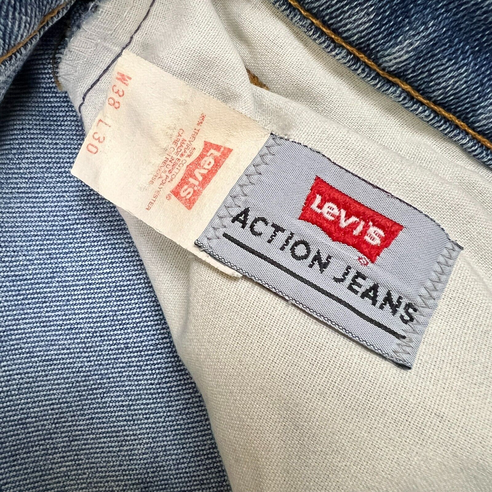 Levi's × Vintage VTG Levi's Jeans 37x27 Distressed Action USA Baggy 90s Denim Size US 37 - 9 Thumbnail