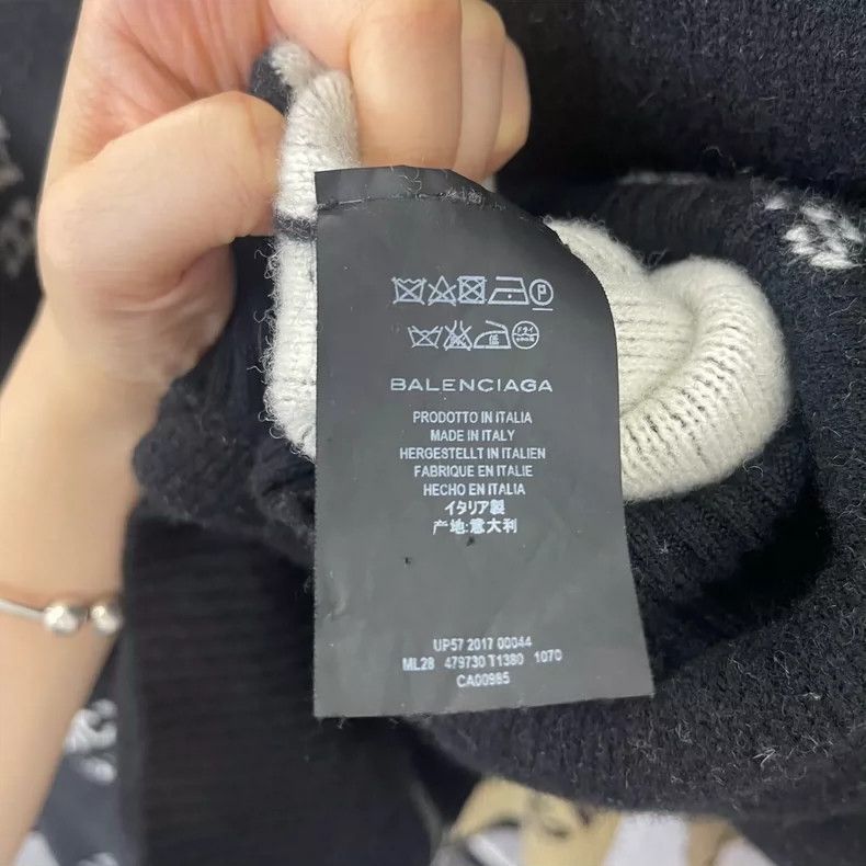 Balenciaga Balenciaga size 34 Logo barrage turtle neck Size XS / US 0-2 / IT 36-38 - 4 Thumbnail