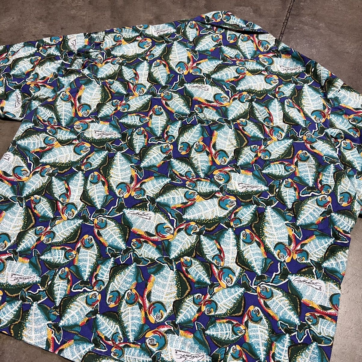 Vintage Vintage Calhouns Hawaiian Shirt Button Up Fish Print AOP 90s Size US XL / EU 56 / 4 - 9 Thumbnail