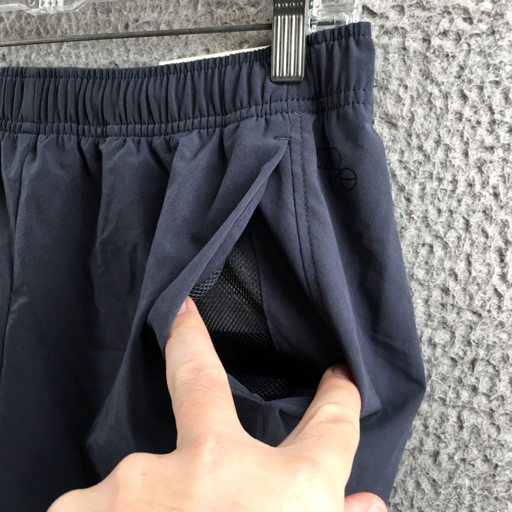 H&M H&M Move Shorts Womens Small Navy Regular Waist Athletic Training Pockets NEW Size 28" / US 6 / IT 42 - 5 Thumbnail