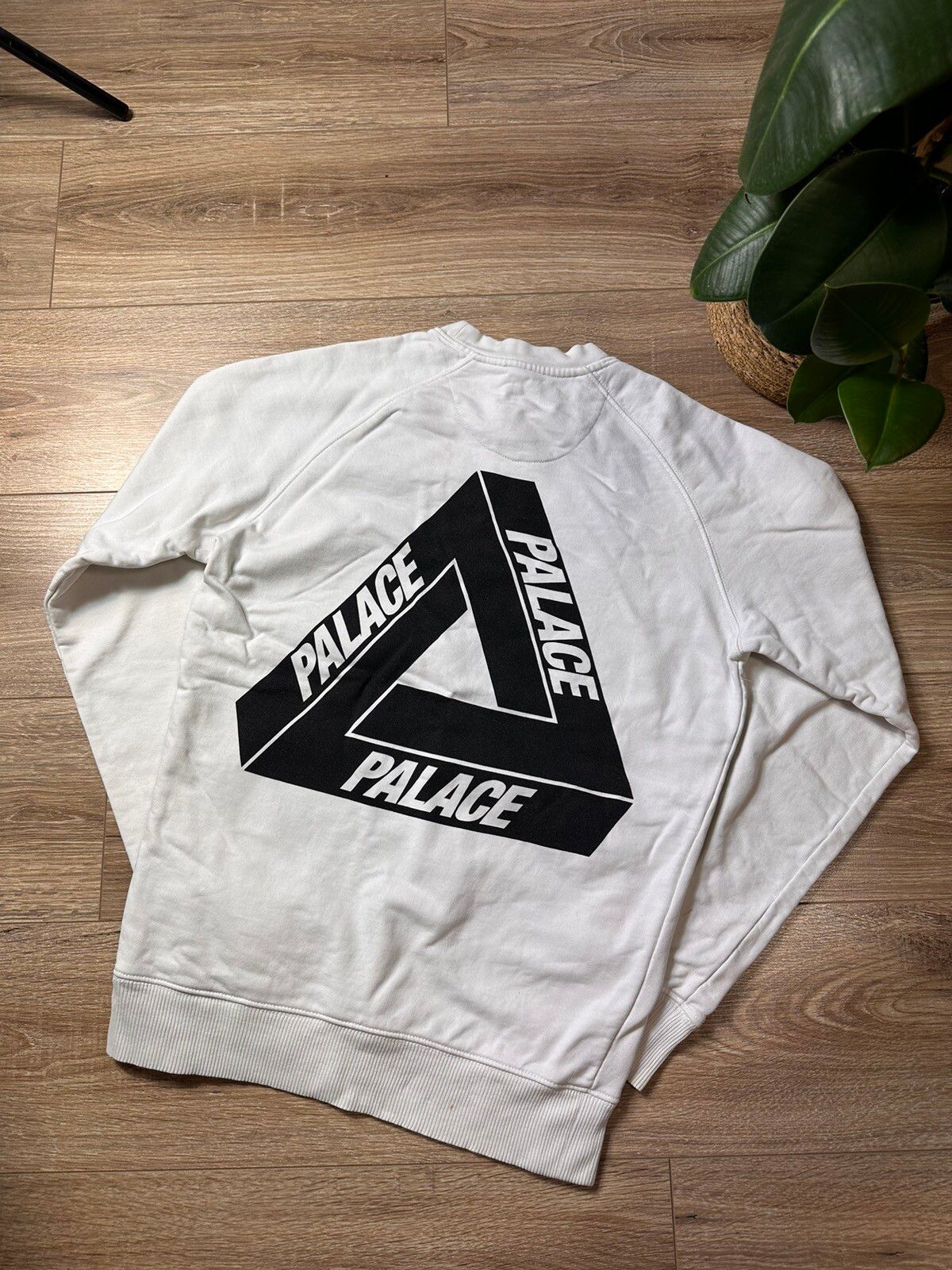 Pre-owned Palace Sweatshirt Big Logo In White