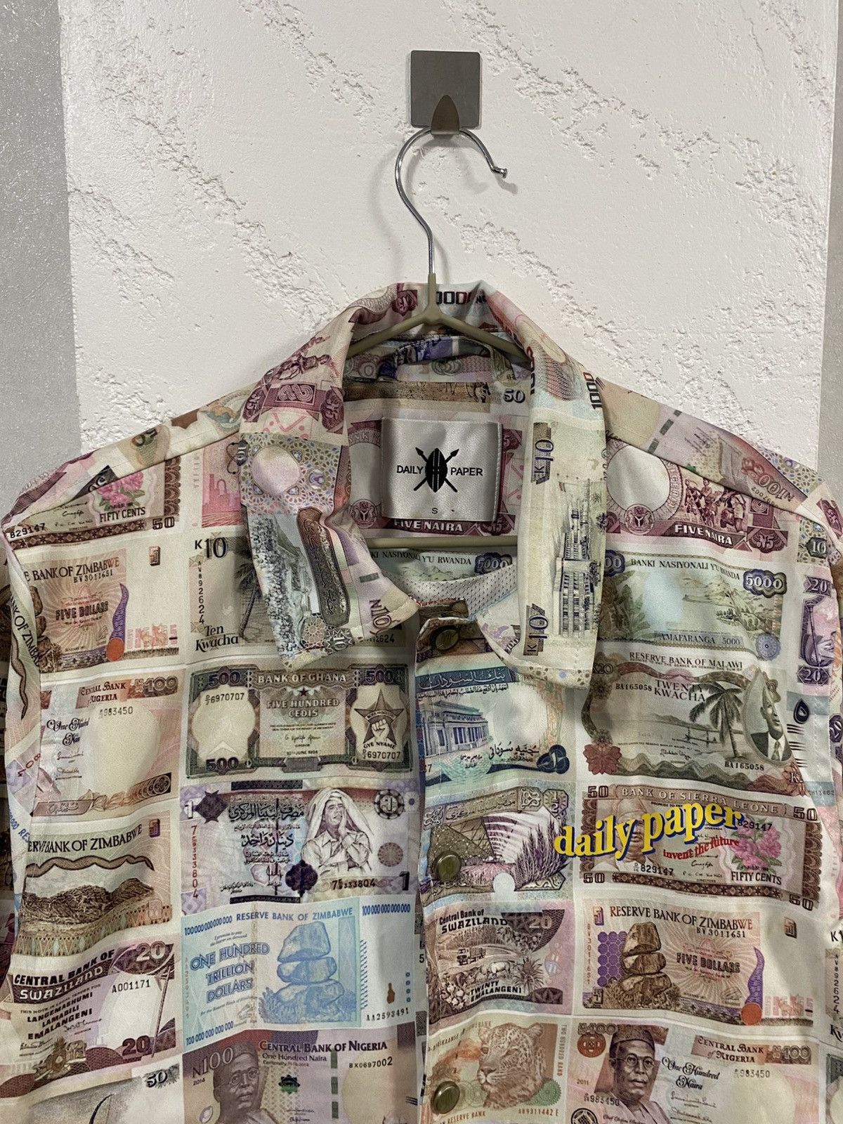 Daily Paper Daily Paper Money Print Jacket Size: S Size US S / EU 44-46 / 1 - 2 Thumbnail