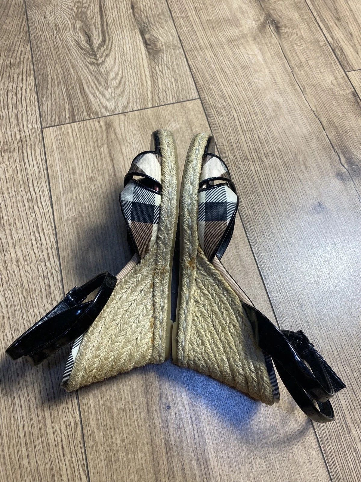 Burberry Burberry Black/beige Wedges Sandals Size 37 Made in Italy Size US 7 / IT 37 - 2 Thumbnail