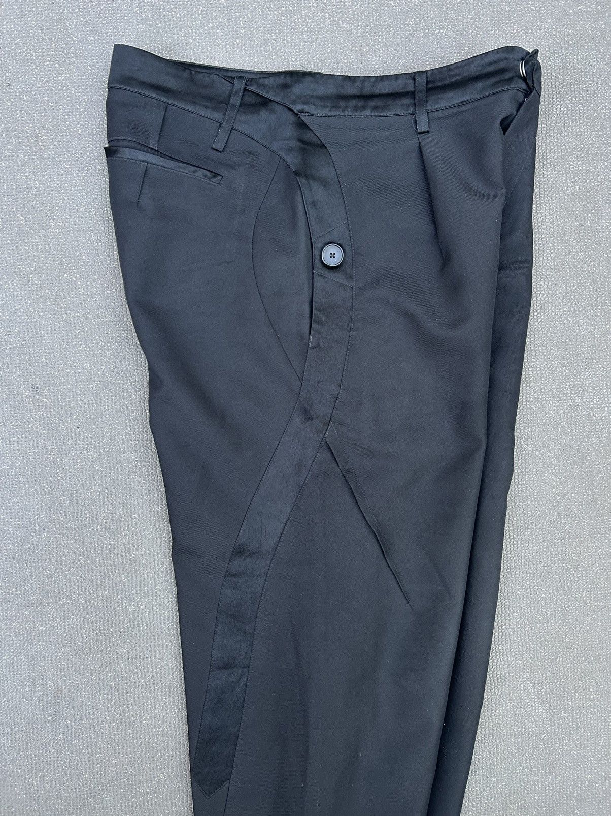 Kiko Kostadinov Kiko Kostadinov SS20 Tulcea Aristides Trousers Size US 32 / EU 48 - 6 Thumbnail