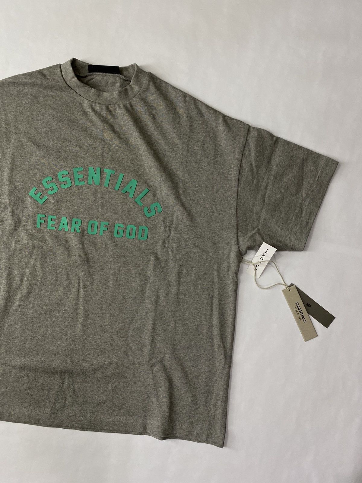 Essentials × Fear of God ESSENTIALS HEAVY TEE. Size US M / EU 48-50 / 2 - 2 Thumbnail