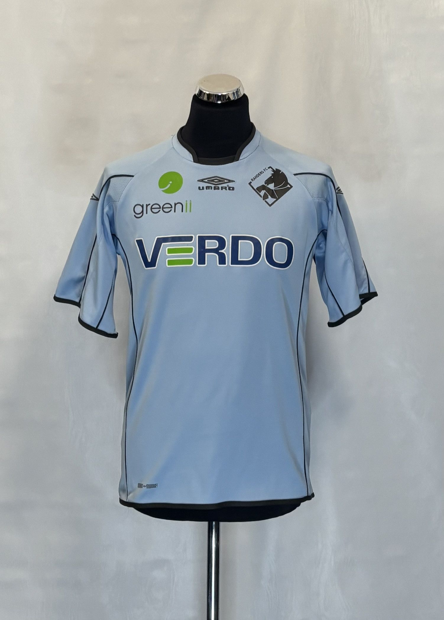 Umbro Randers FC 2009/2010 Umbro Football Jersey Size S Size US S / EU 44-46 / 1 - 1 Thumbnail