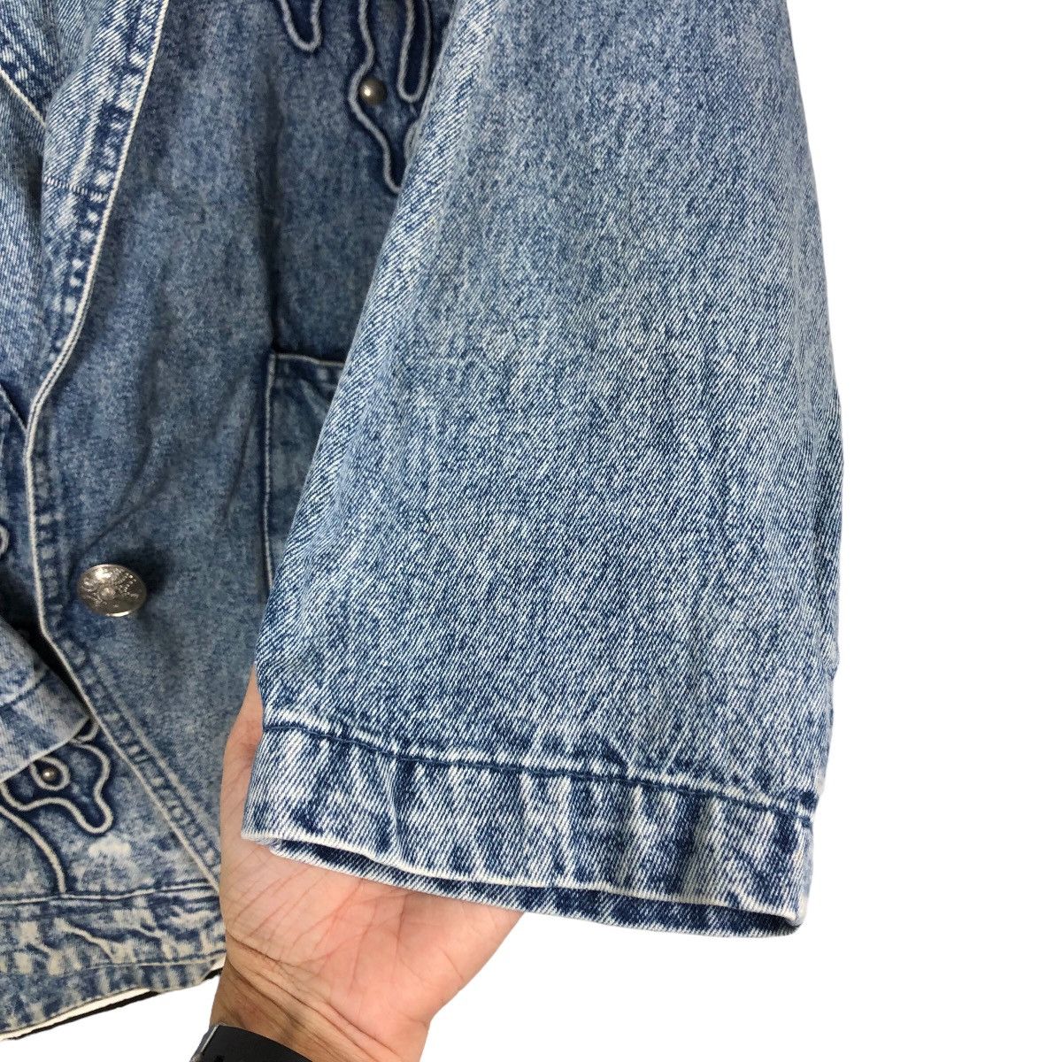 Japanese Brand 🔥Vintage Denim Jacket Monariza Embroidered Design Kapital Size US M / EU 48-50 / 2 - 15 Thumbnail