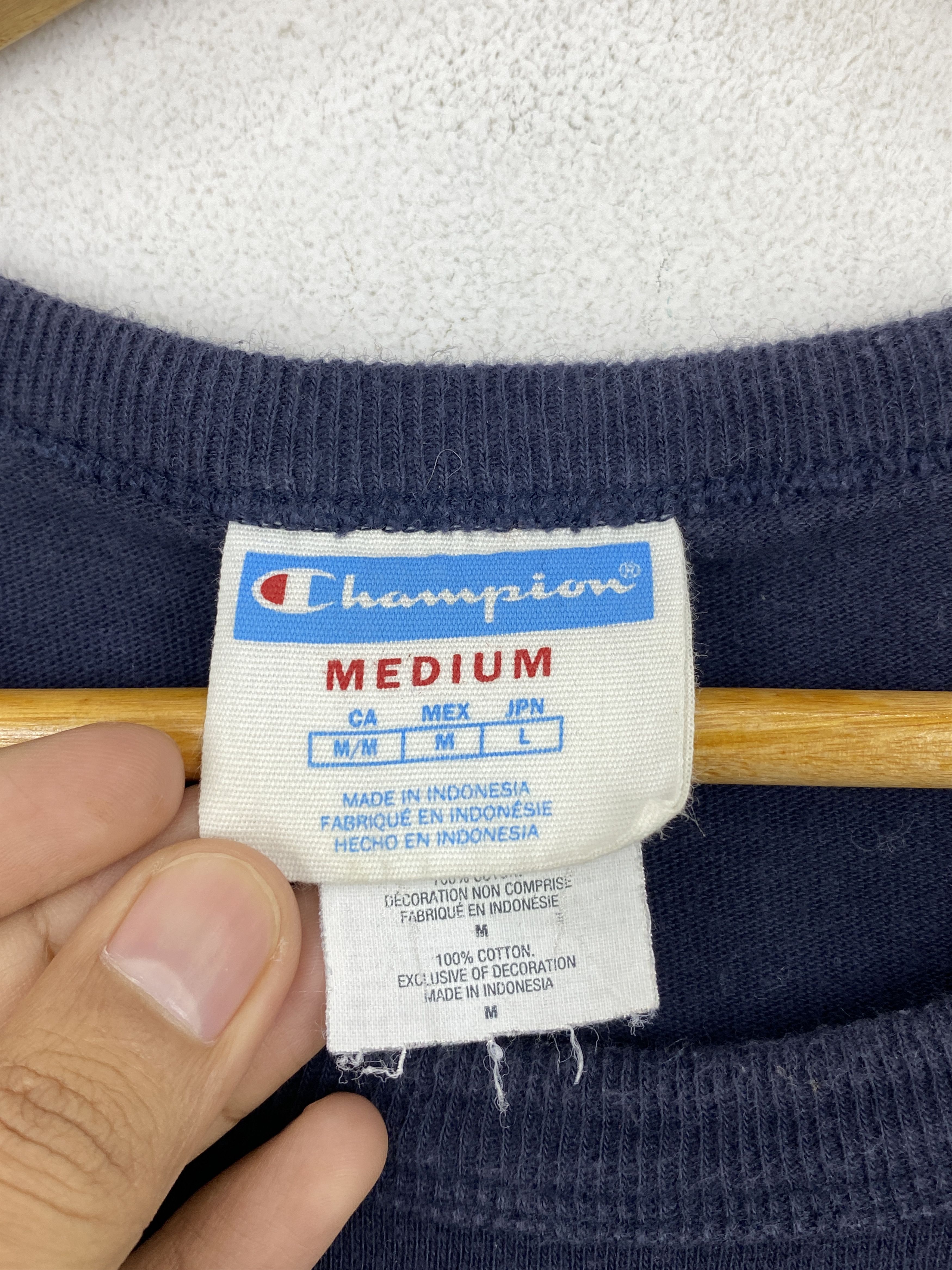 Champion × Vintage Vintage Champion Spell Out Emboridery Shirt TA0548 Size US M / EU 48-50 / 2 - 4 Thumbnail