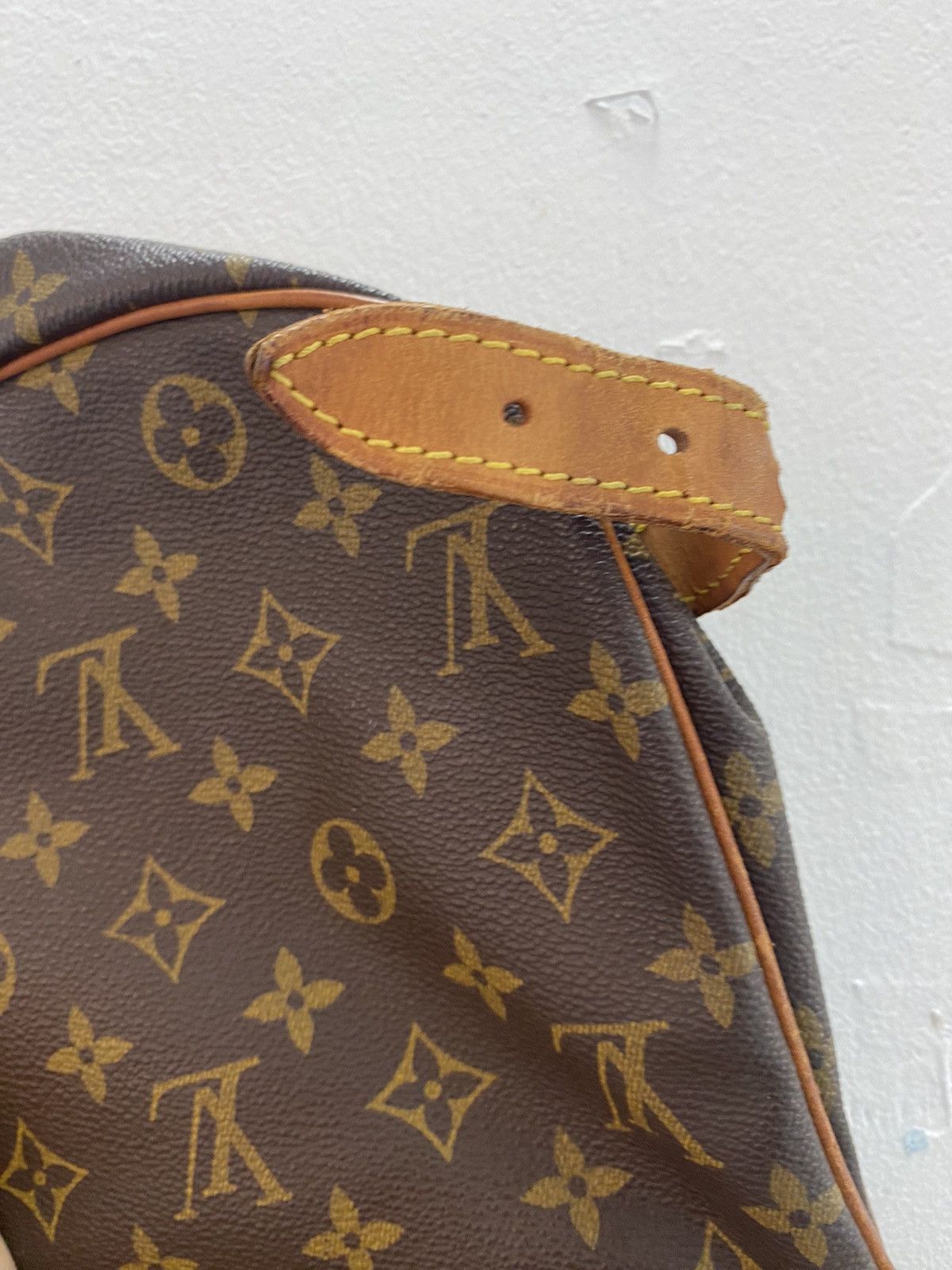 Louis Vuitton Authentic Vintage Louis Vuitton Monogram Saumur 30 Crossbody Size ONE SIZE - 24 Thumbnail