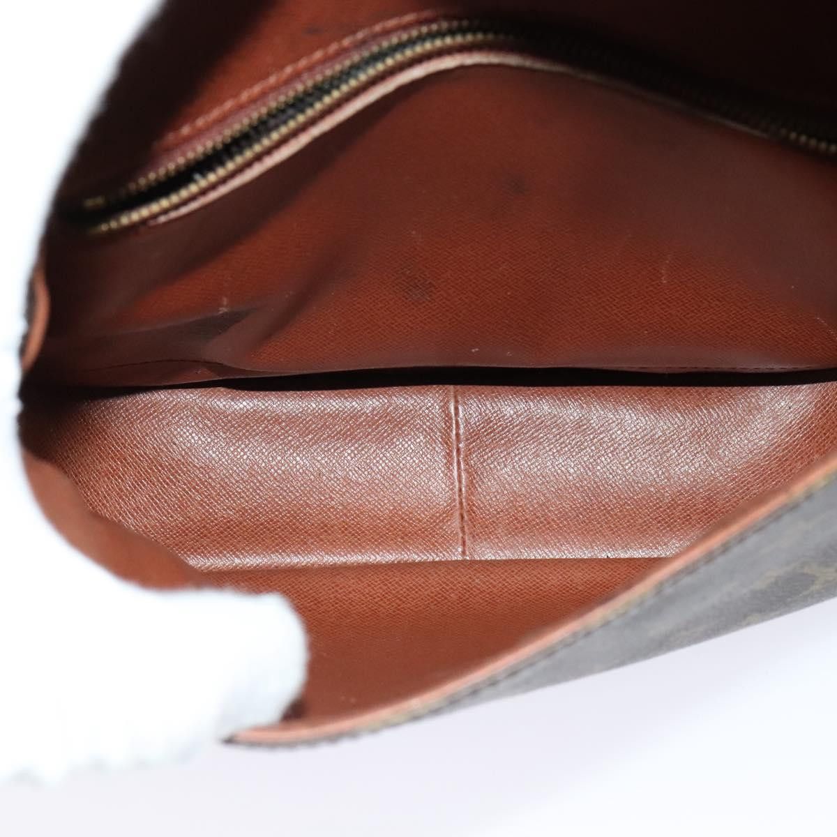 Louis Vuitton LOUIS VUITTON Monogram Saint Cloud GM Shoulder Bag M51242 Size ONE SIZE - 10 Thumbnail