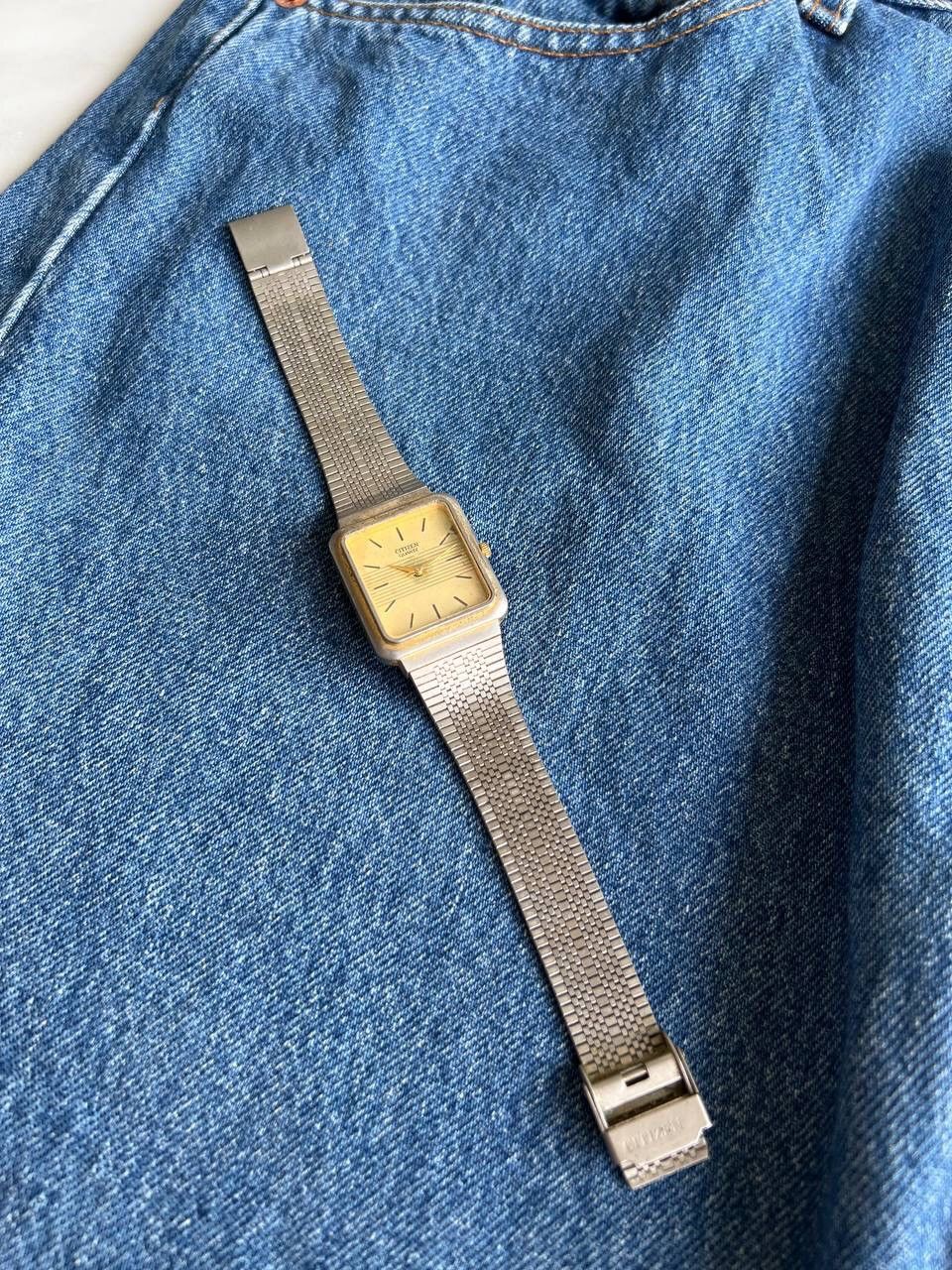 Vintage citizen サントス 80s y2k 腕時計　QUARTZ Vintage Citizen Gold Plated 2040 Small Second Lady Quartz Watch