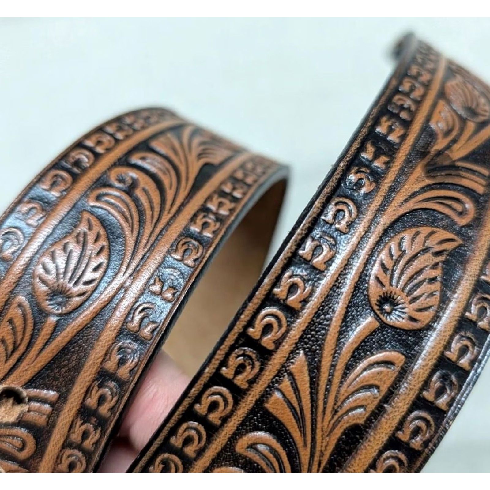 Vintage VINTAGE handcrafted western belt belt brown leather 30 Men Horseshoes buckle western pattern Mens Size 30 - 3 Thumbnail