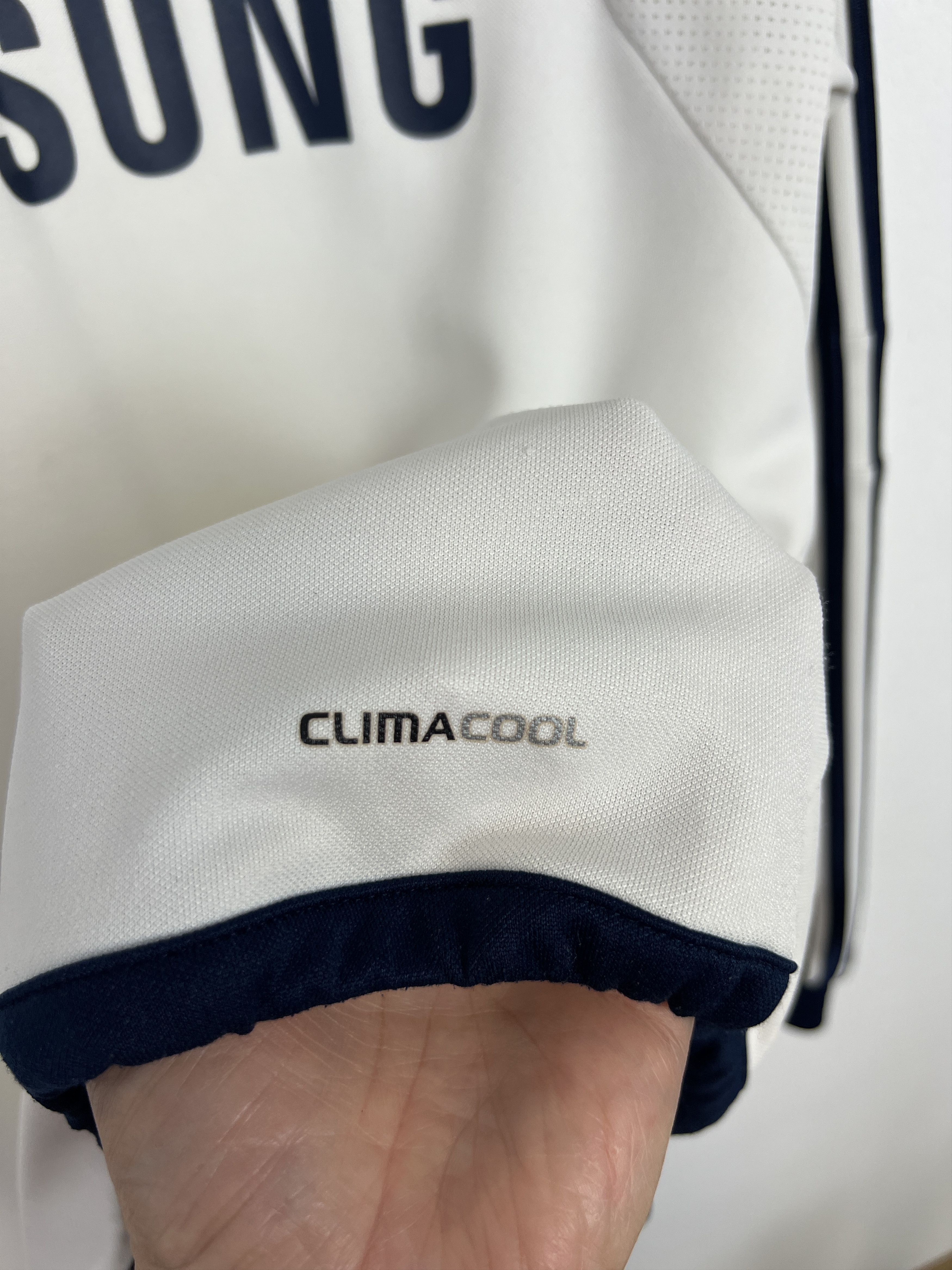 Adidas Vintage Adidas Chelsea Football Sweatshirt Train Jacket Size US L / EU 52-54 / 3 - 5 Thumbnail