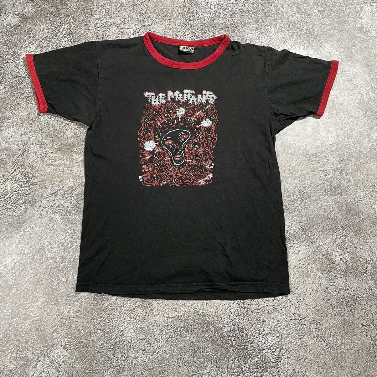 Vintage Vintage The Mutants Graphic Tee Thrashed Horror Grunge M Size US M / EU 48-50 / 2 - 2 Thumbnail