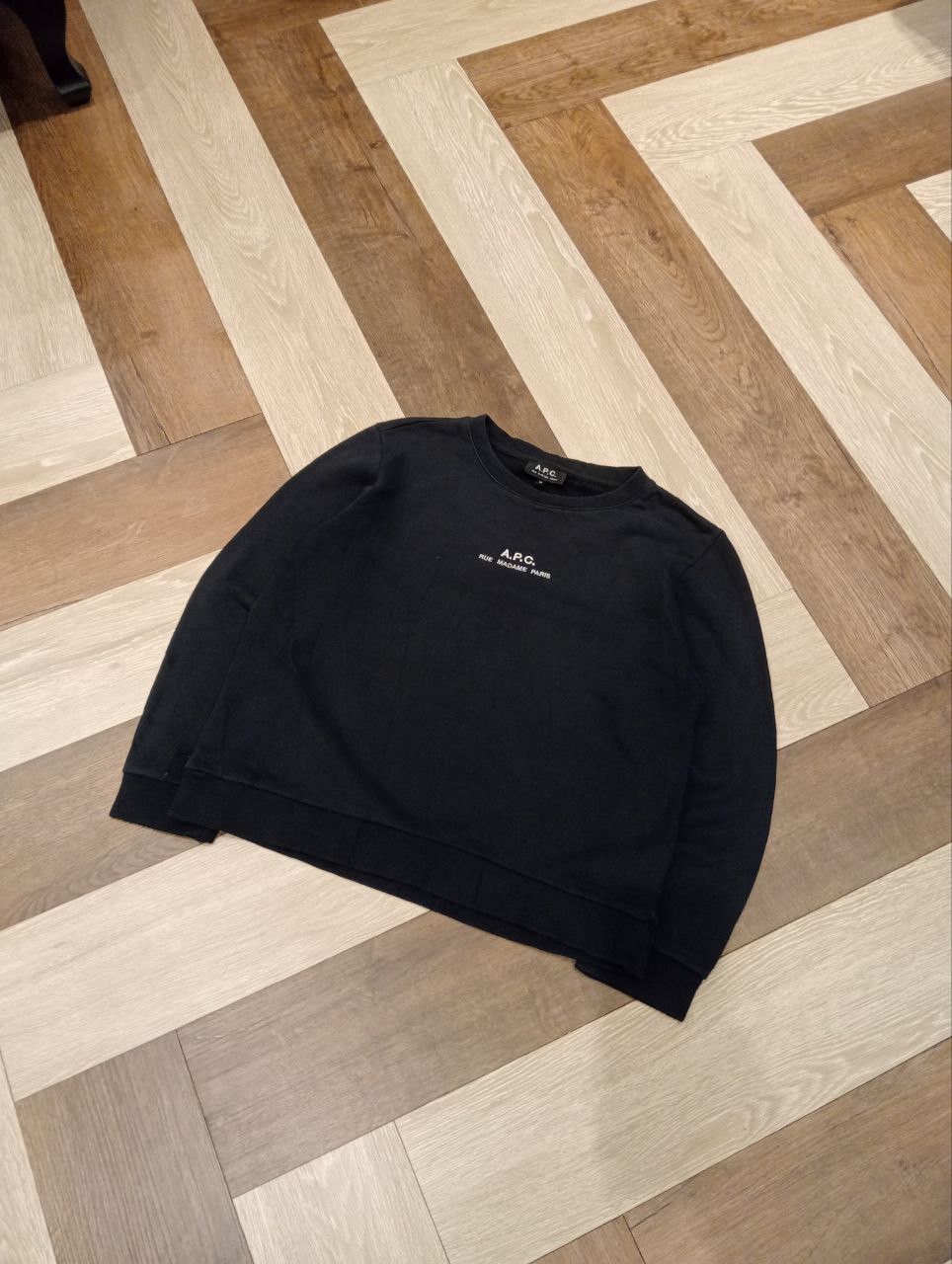 A.P.C. A.P.C RUE MADAME PARIS CROPPED CREWNECK - SIZE M Size M / US 6-8 / IT 42-44 - 2 Thumbnail