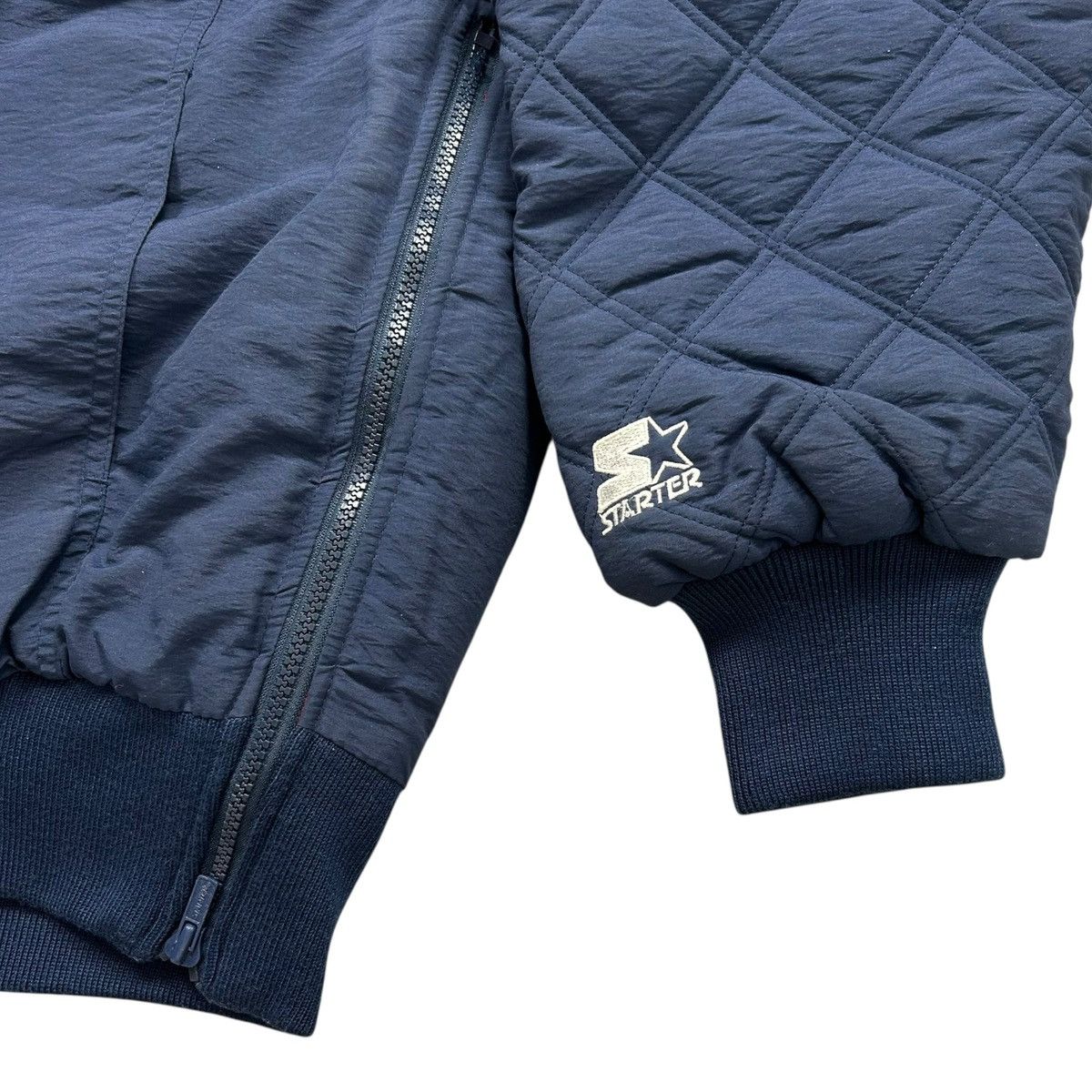 MLB 90s NEW YORK YANKEES PUFFER JACKET CEMENT LINED QUILTED Size US L / EU 52-54 / 3 - 5 Thumbnail