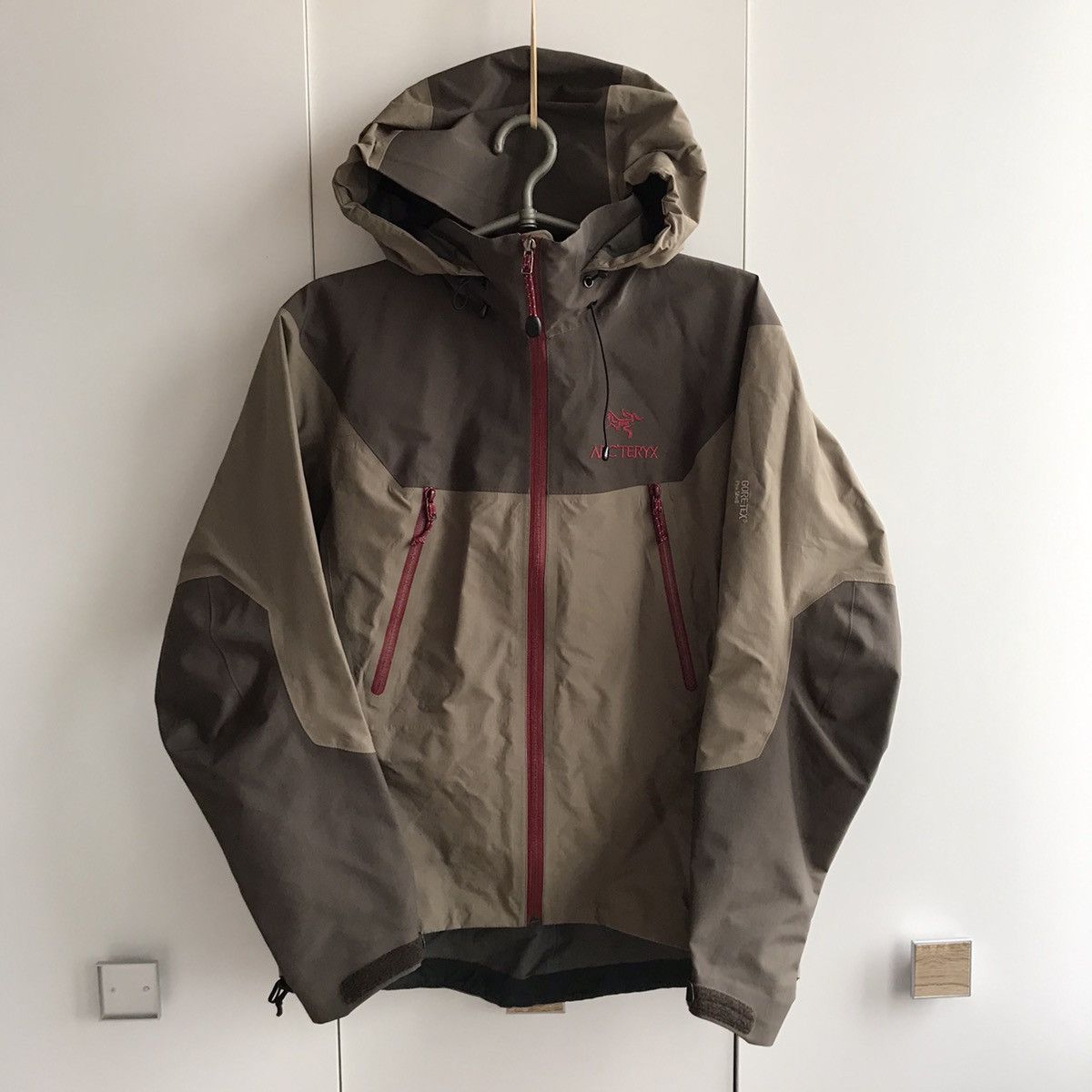 image of Arcteryx Goretex Pro Shell Womens Jacket (Size Medium)