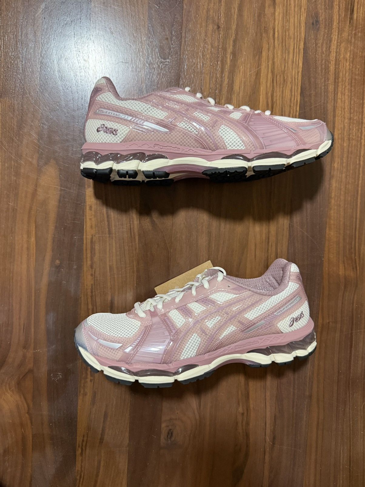 Asics × Kith Kith ASICS Loyalty Exclusive GEL-KAYANO 12.1 Quartz Size 11 Size US 11 / EU 44 - 2 Thumbnail