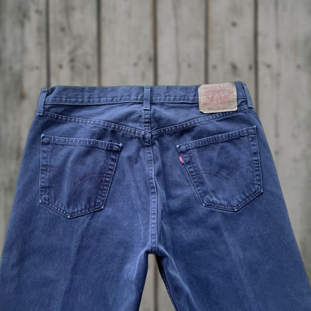 Levi's VINTAGE Levi's 501 Jeans Mens 38x32 Blue Denim Button Fly Straight Fit 80s 90s USA Size US 38 / EU 54 - 1 Thumbnail