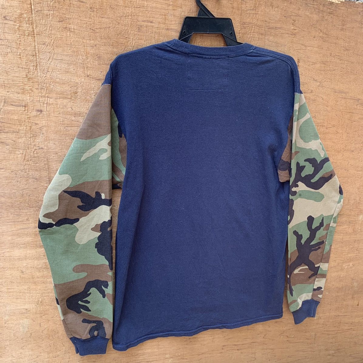 Japanese Brand Fung Burger Hand Printing Made In JAPAN Camo Sleeve Shirt Size US M / EU 48-50 / 2 - 6 Thumbnail