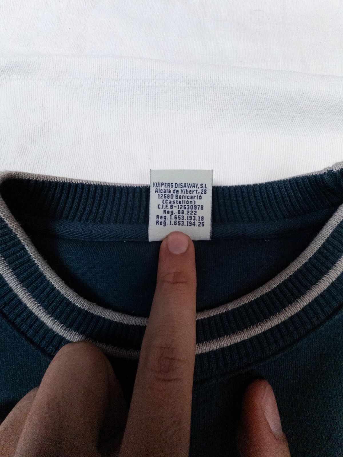 Nike 90s Vintage Nike Sweatshirt Dark Green-Blue Small sweater Size US S / EU 44-46 / 1 - 3 Thumbnail