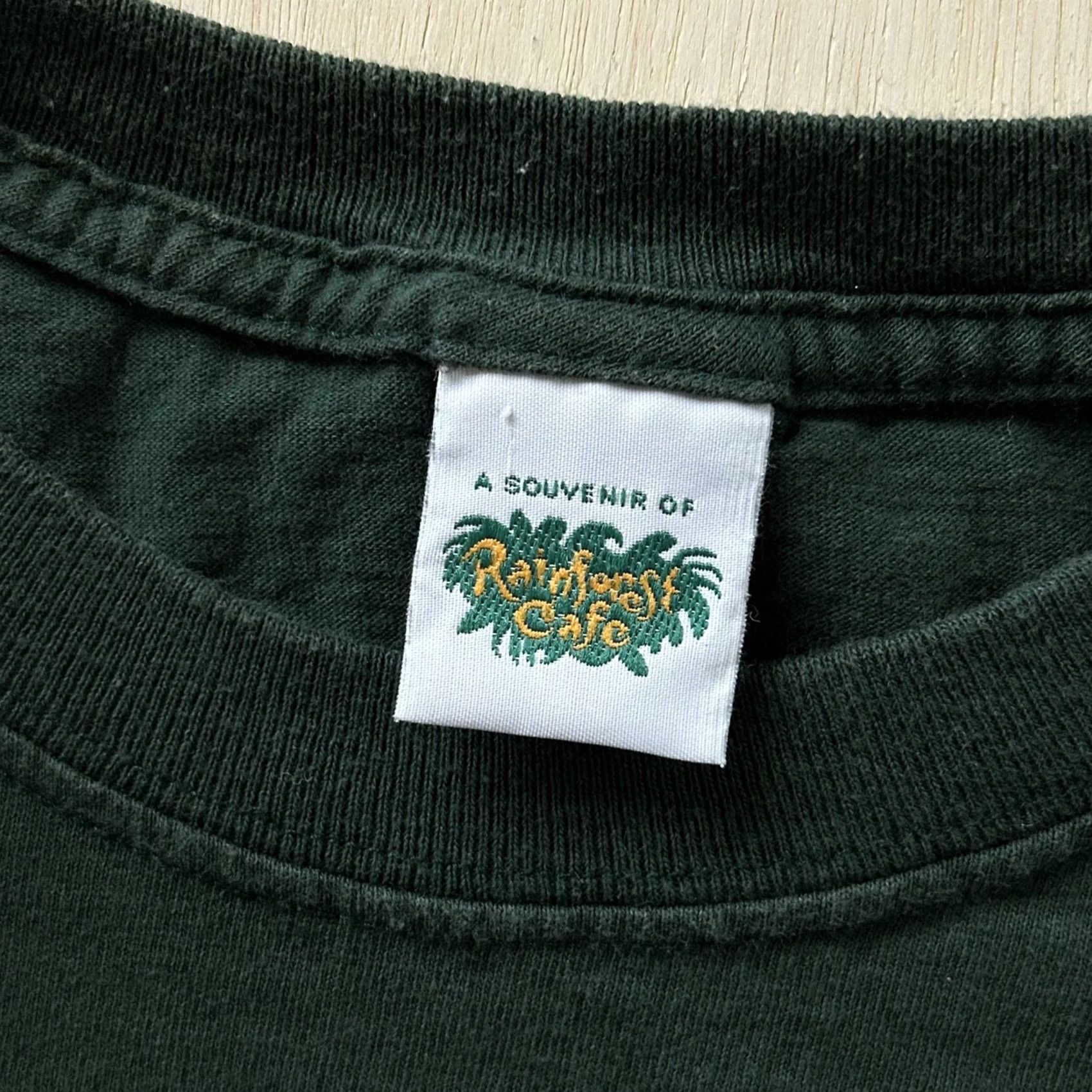 Vintage VINTAGE Rainforest Cafe Shirt Mens Large Green Parrot Graphic Tee T-Shirt Size US L / EU 52-54 / 3 - 5 Thumbnail