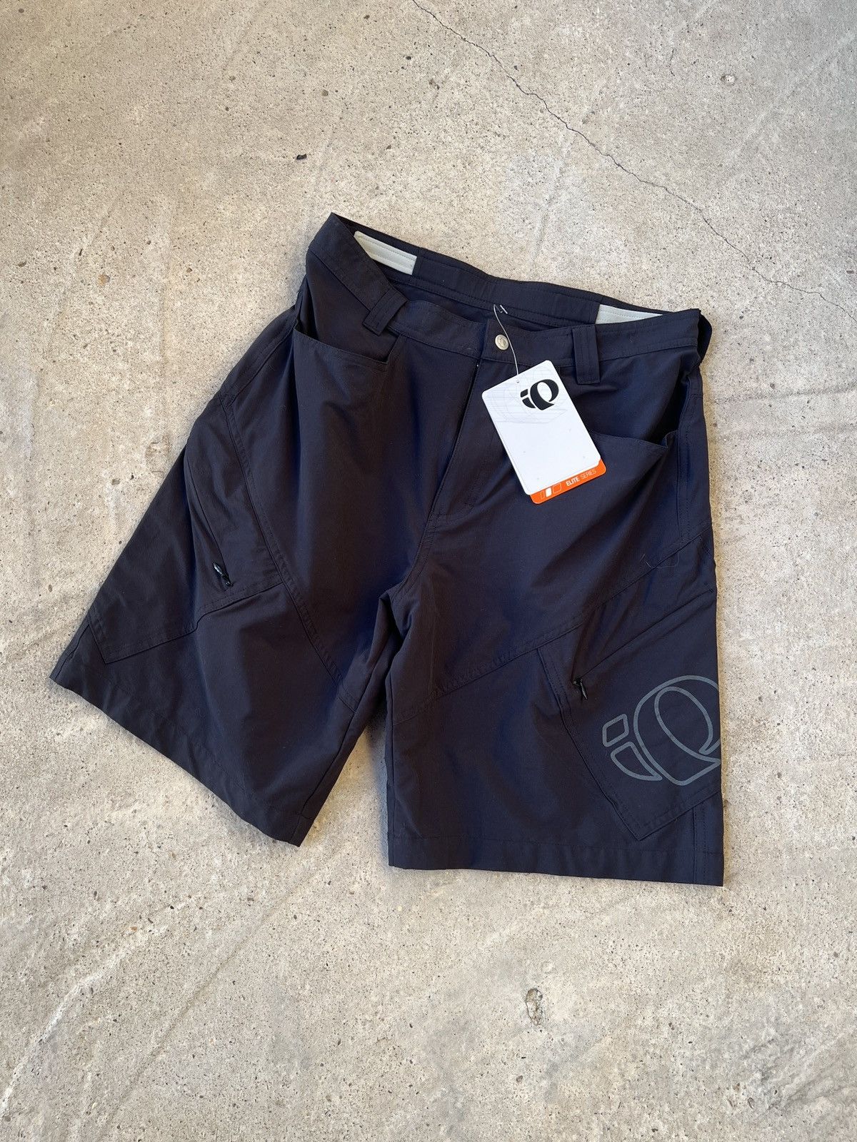 PEARL iZUMi PEARL iZUMI Shorts Size US 30 / EU 46 - 1 Thumbnail