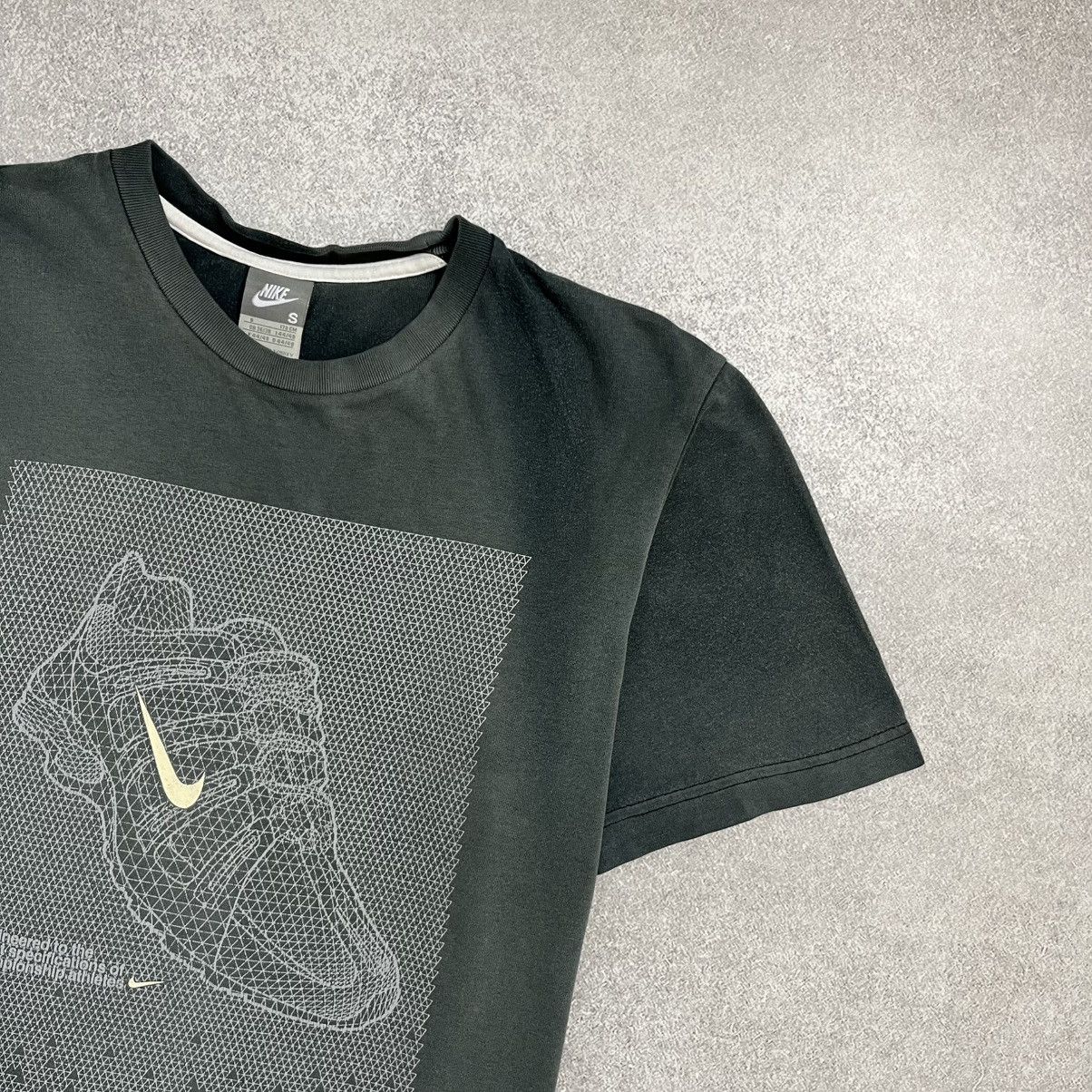 Nike Vintage Nike T-Shirt Size US S / EU 44-46 / 1 - 3 Thumbnail