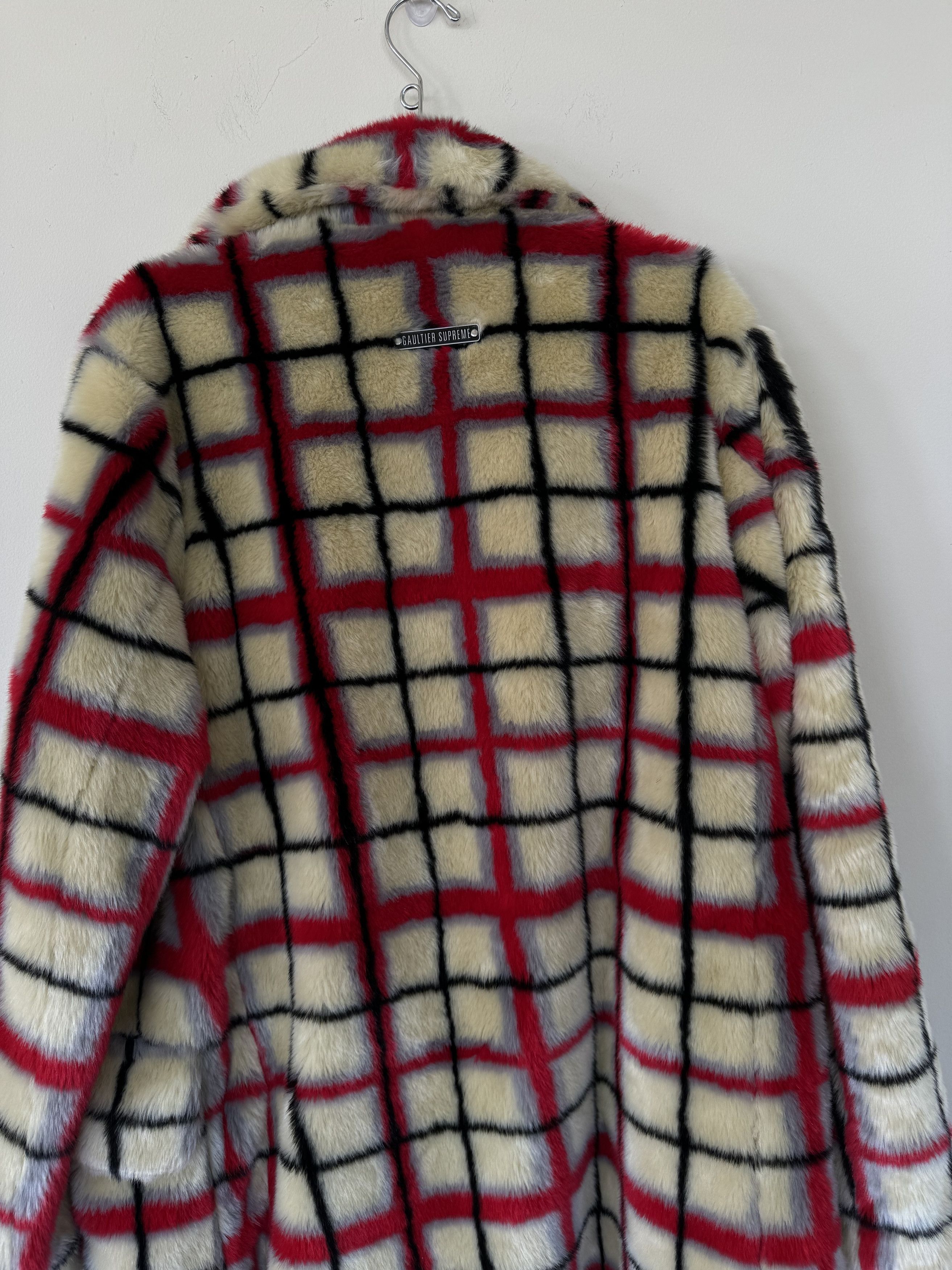 Jean Paul Gaultier × Supreme Supreme JPG Fur Coat NWT Size US M / EU 48-50 / 2 - 10 Thumbnail