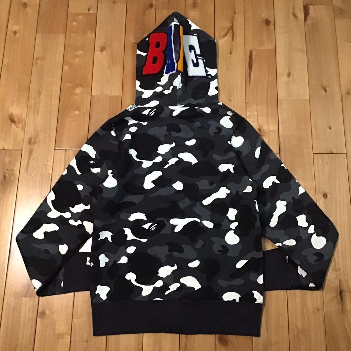 Bape 💫Glow in the dark💫 BAPE City camo Ape Head full zip hoodie Size US S / EU 44-46 / 1 - 4 Thumbnail