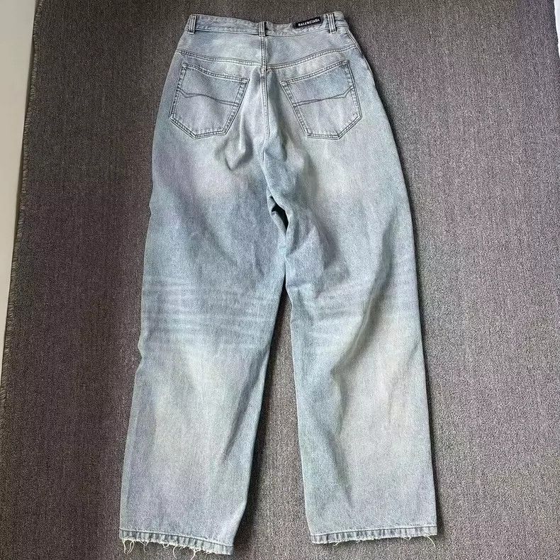 Balenciaga Balenciaga size M Fw22 vintage high-waisted, water-washed Size US 27 - 2 Thumbnail