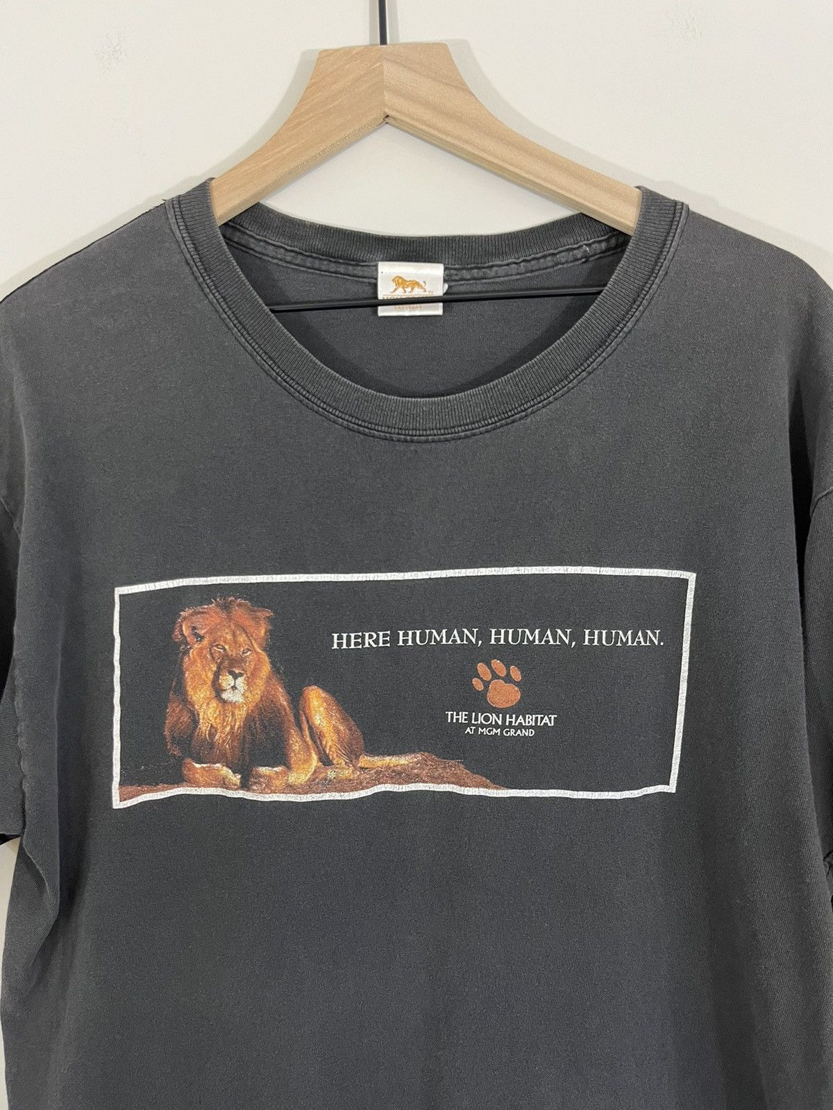 Vintage Sun Faded MGM Lion Distressed Tee Size US L / EU 52-54 / 3 - 2 Thumbnail