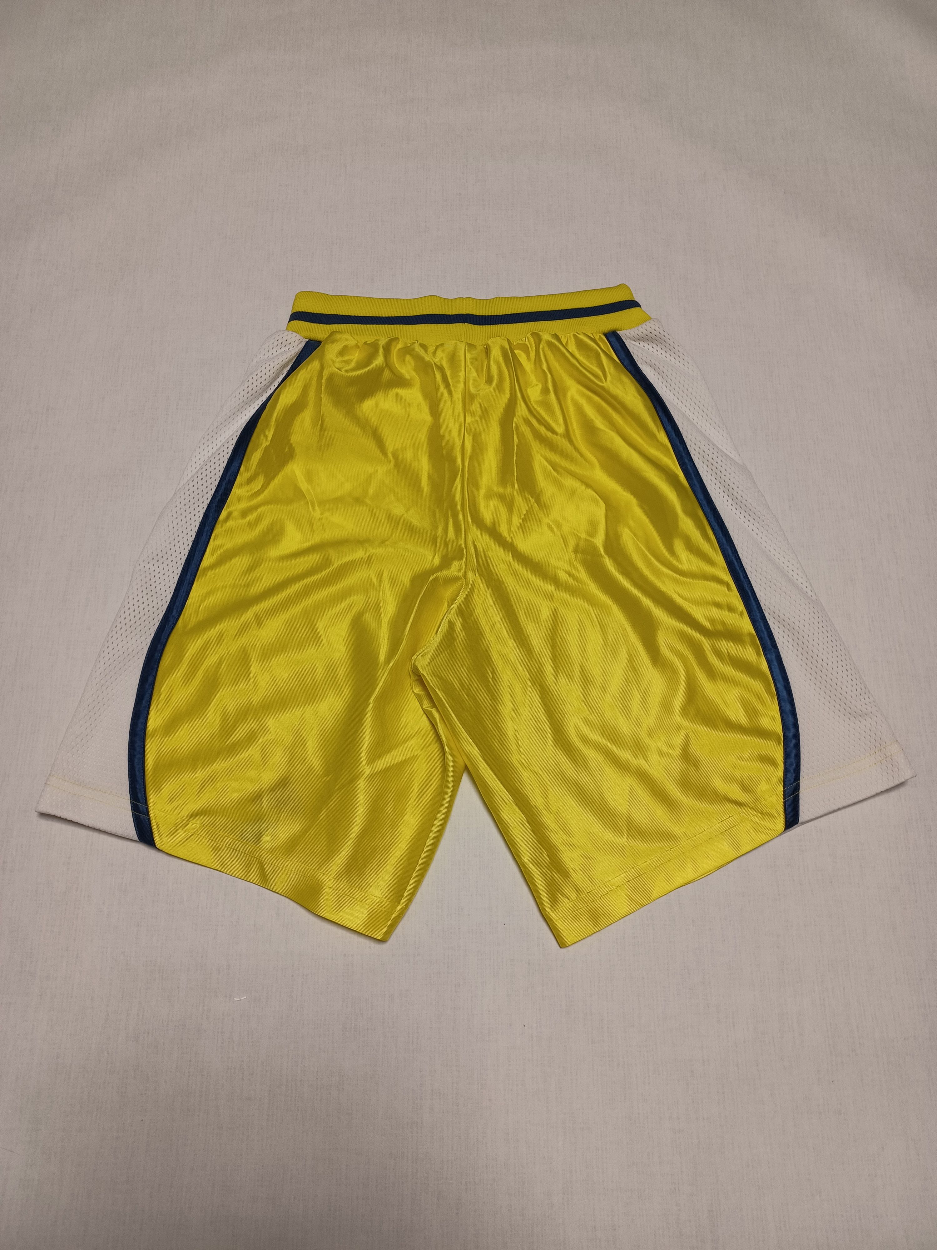 Adidas Adidas 90-s vintage box football sportswear shorts Size US 32 / EU 48 - 2 Thumbnail