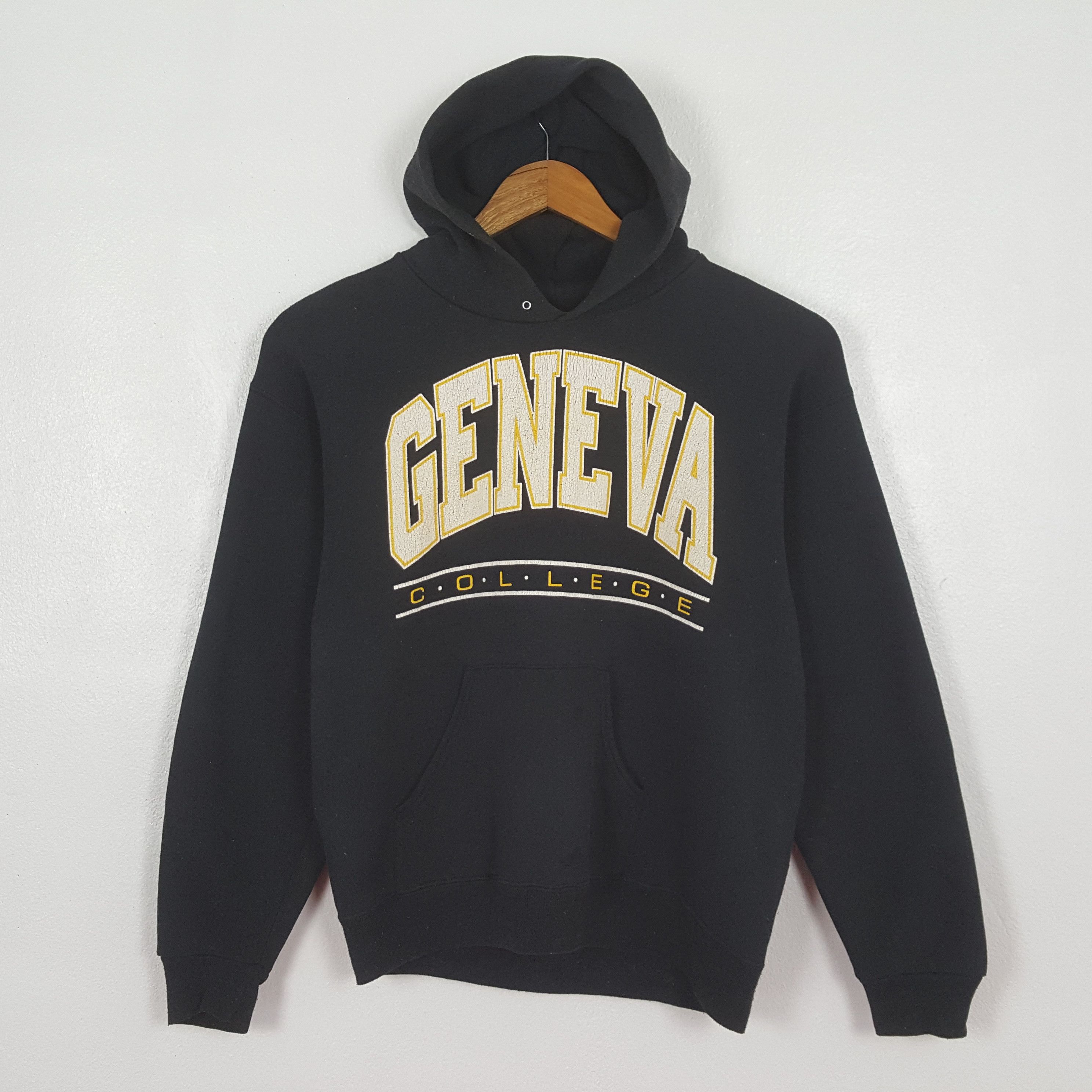 Vintage Vintage Geneva College University Hoodie C326N11 Size US M / EU 48-50 / 2 - 1 Thumbnail