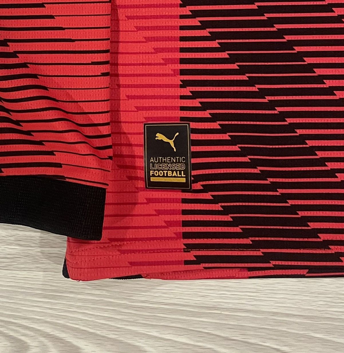 Puma Puma 2023/24 AC Milan Home Soccer Jersey Men’s Size Small Size US S / EU 44-46 / 1 - 3 Thumbnail
