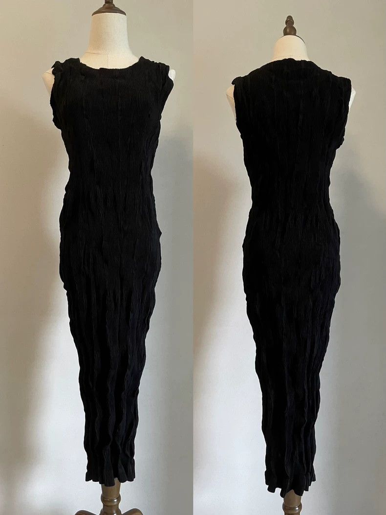 Issey Miyake Issey Miyake Pleated Sleeveless Dress - dmc Size US 30 / EU 46 - 1 Thumbnail