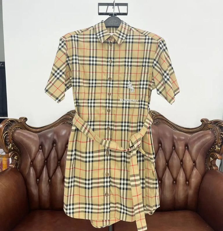 Burberry Burberry Khaki Short Sleeve Dress with Logo Size S / US 4 / IT 40 - 1 Thumbnail